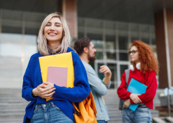 Studia na AHE w Łodzi – inwestycja w przyszłość 2 glowne 2