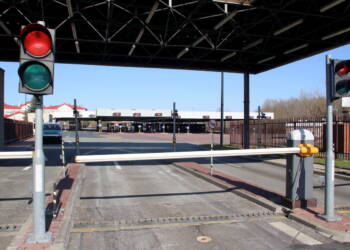 2020-03-24T15:18:14:00 ,  Fot. Piotr Michalski  2020.03.24 . TERESPOL . PRZEJSCIE GRANICZNE PODCZAS EPIDEMIA WIRUS SARS-COV-2 , COVID-19 .
FOT. PIOTR MICHALSKI