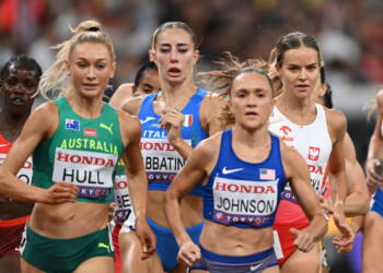 Tokio, Japonia, 13.09.2025. Lekkoatletyczne mistrzostwa wiata - Tokio 2025. Polka Weronika Lizakowska (P) w biegu eliminacyjnym na 1500 m kobiet, 13 bm. (mk) PAP/Adam War¿awa