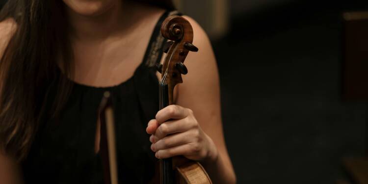 pexels cottonbro 7095051