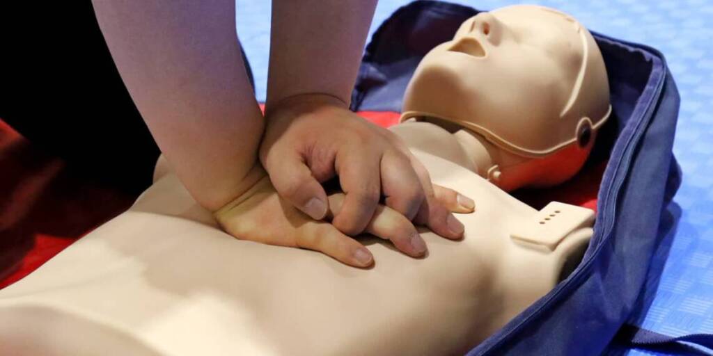 pierwsza pomoc 2023 07 25 213242 1140x570 1
