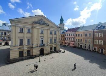 trybunal koronny przy ul. rynek 1l1qUwmGfZlOE6tCTiHtf