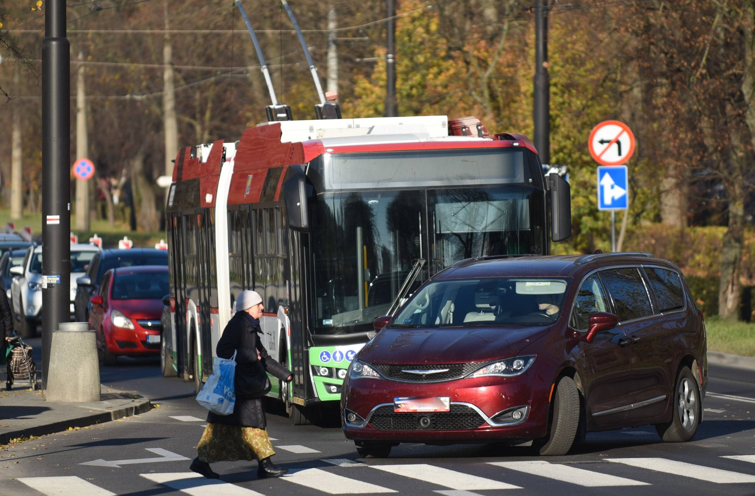 Jak zaplanować podróż na Wszystkich Świętych?