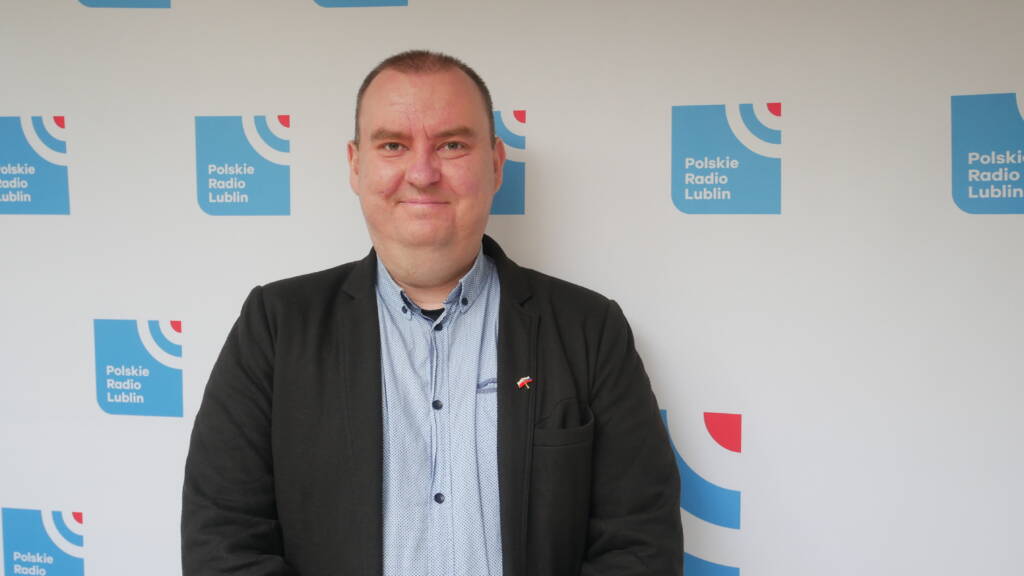 EAttachments7113748d8b582f7374d8db8a6688f0d19bcbca3