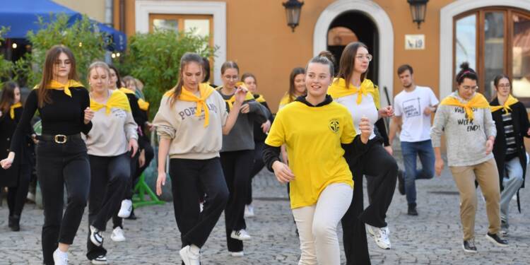 W Lublinie zatańczą na Dzień Papieski 1 EAttachments827053955d0f87dca673f9aeca385a9eed0e950