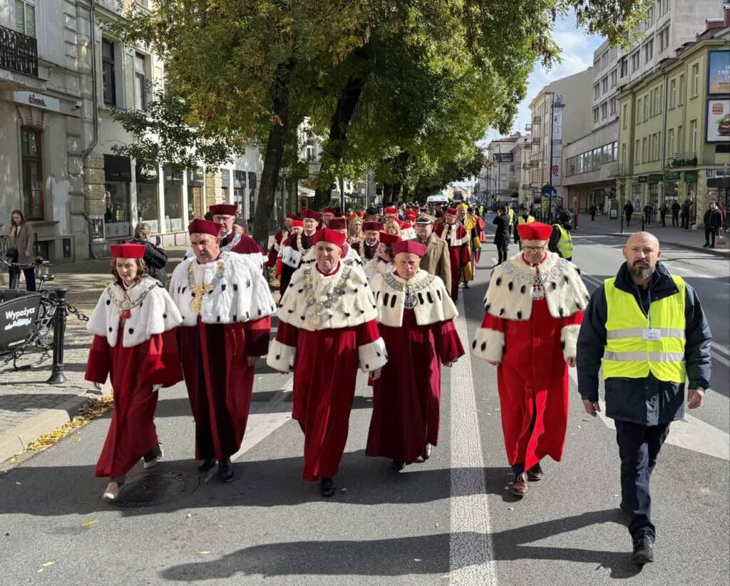 EAttachments89887096e9626c69add530deb19ee2ed2d7977f xl