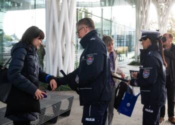 „To powinien być standard”. Odblaski na ubraniu mogą uratować życie 8 EAttachments8988799ef0027d5b6716fe4120002b44be8477b xl 1