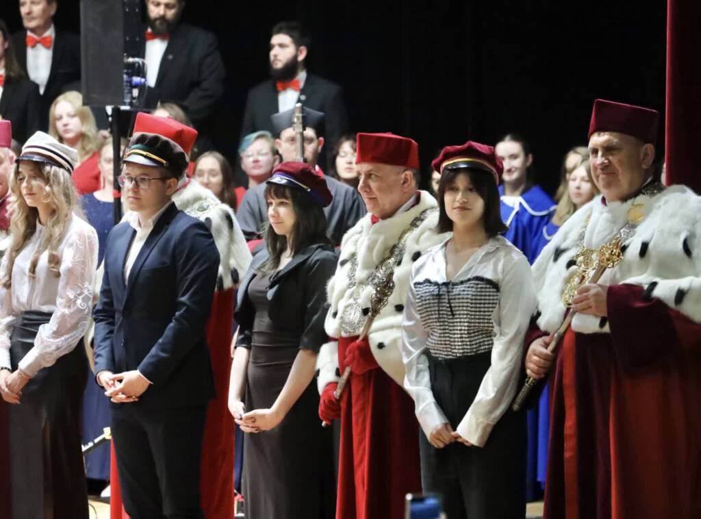 EAttachments89892745f5b1879d3efe563b854cb44abac0170 xl