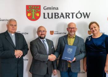 Gmina Lubartów pomoże hospicjum. Umowa podpisana 5 EAttachments8991032049f68657d1bbe40d8513c02ef4cdcc9 xl