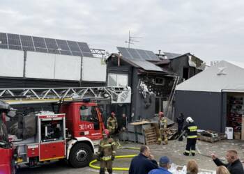 EAttachments89921451ba97013c668d721c17bc146ef835e00 xl