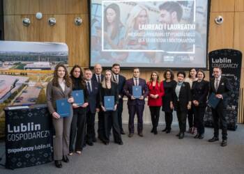 EAttachments89971022918caa73d37356bdb3fea8e7a05937b xl