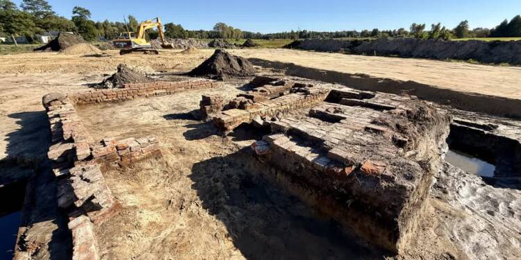 EAttachments9000573b76ec023e294151ca45eded1b8fb5362 xl