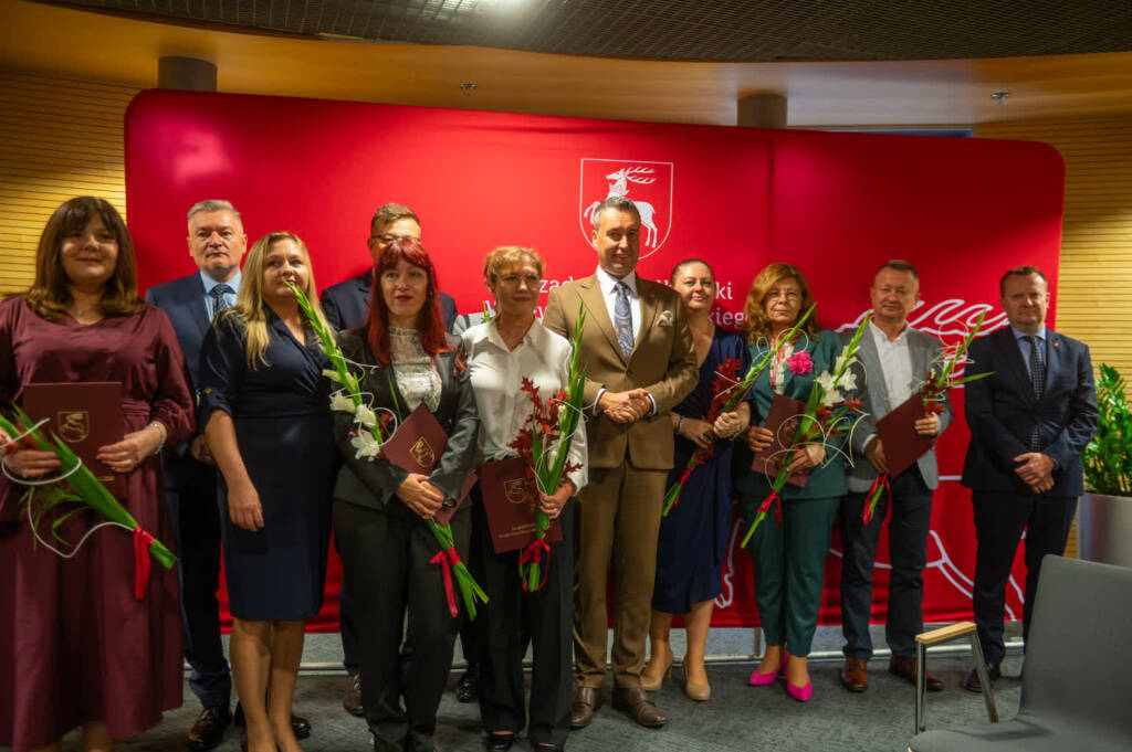 EAttachments9007487b48bf5c9548d955f2adbcf2db73844f0 xl