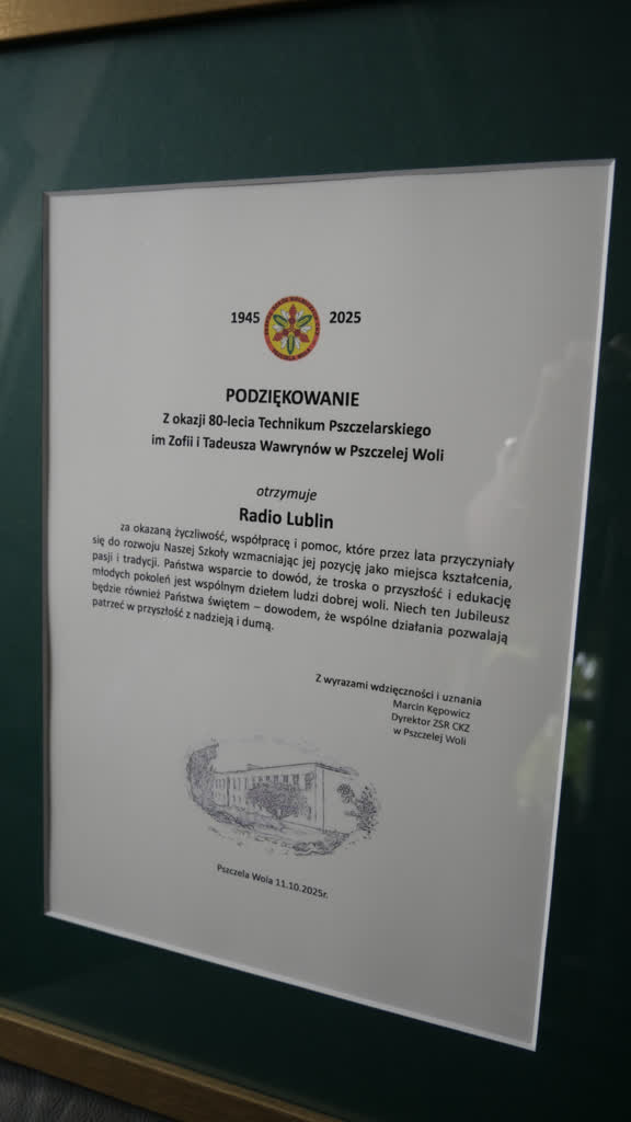 Szkoła miodem płynąca! Technikum Pszczelarskie w Pszczelej Woli obchodzi jubileusz! 2 _1210605.JPG