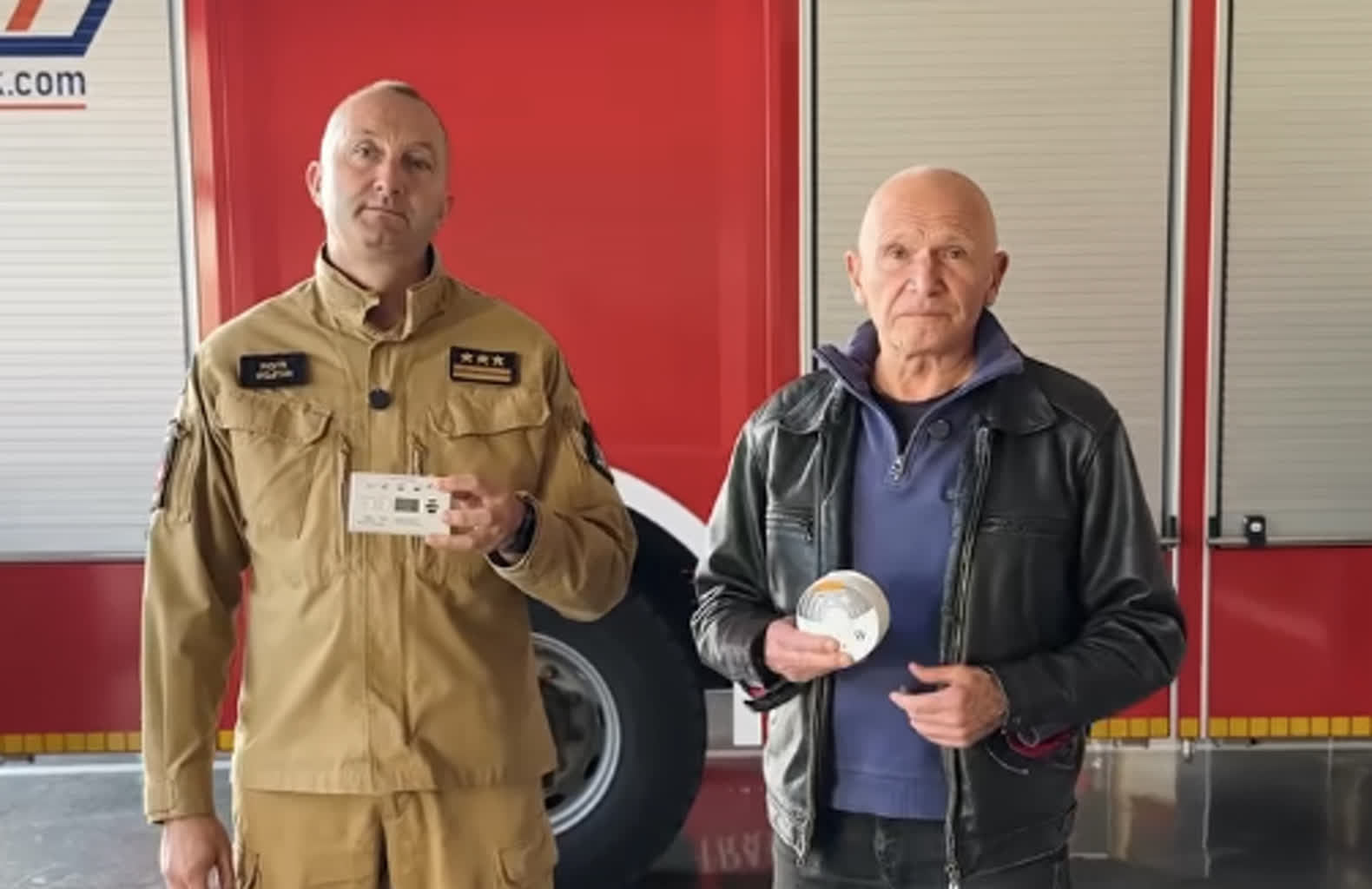 Bezpieczeństwo przede wszystkim. Znany aktor zachęca do montażu czujników dymu i tlenku węgla