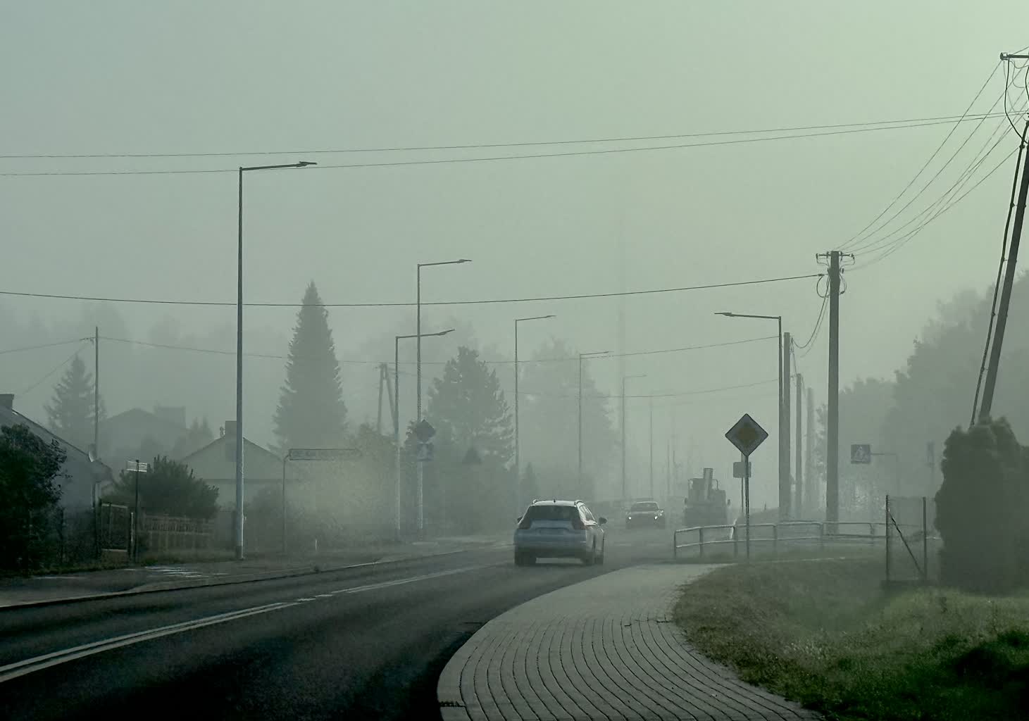 Noc i poranek we mgle. Alert IMGW dla regionu