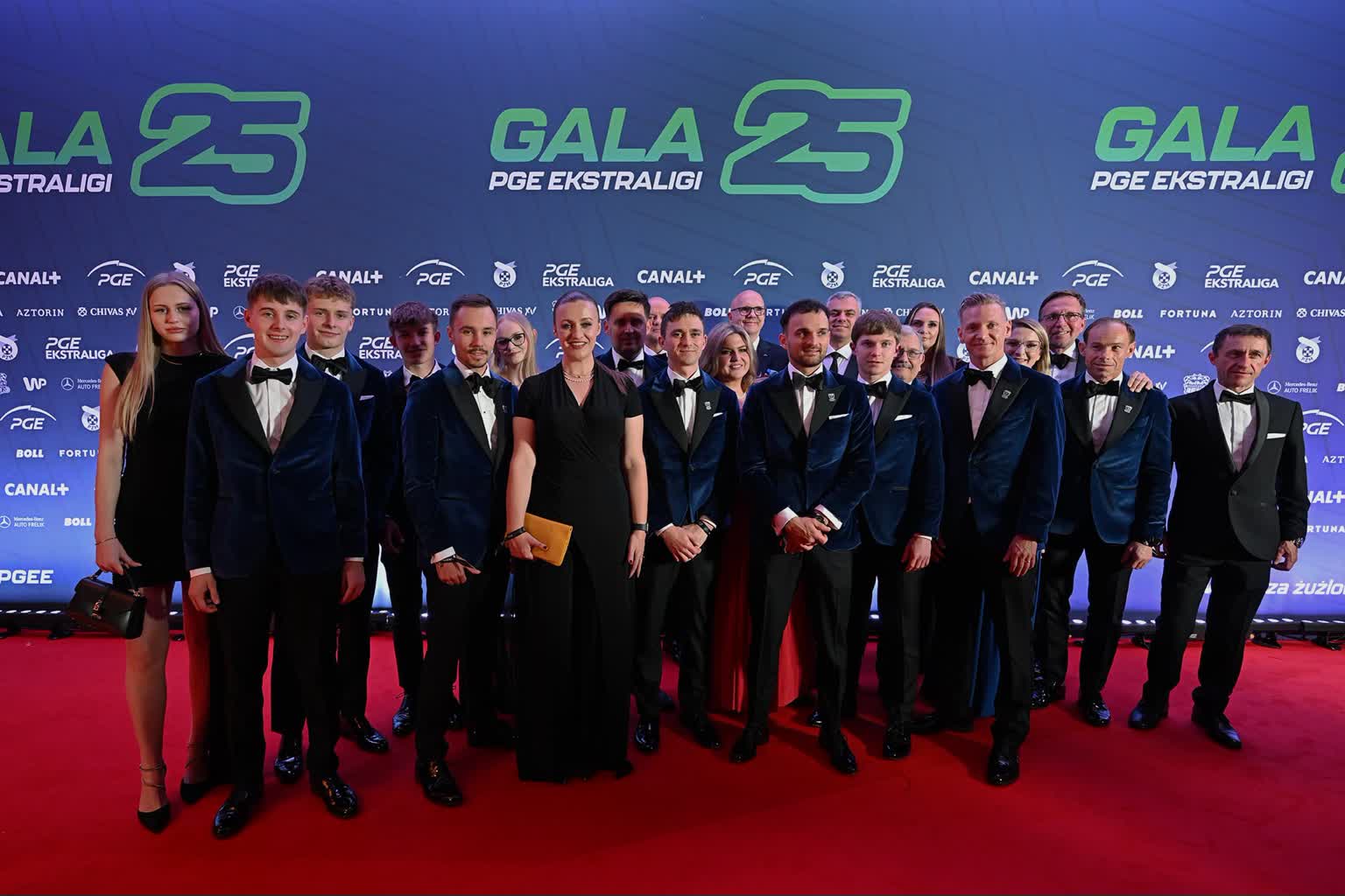 Lubelscy żużlowcy uhonorowani. Gala Ekstraligi w Warszawie 2 562122933_1310338661104150_6275805301228966391_n.jpg