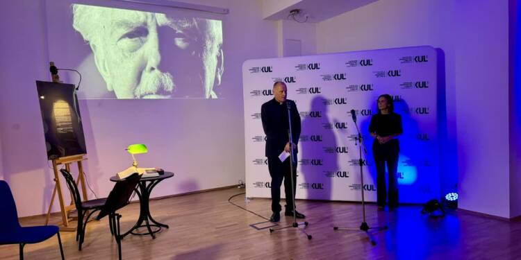 Wystawa poświęcona Leszkowi Mądzikowi w Bibliotece KUL 1 EAttachments90251418ae6c56b865f79bc9ce912a17f9b5f25 xl