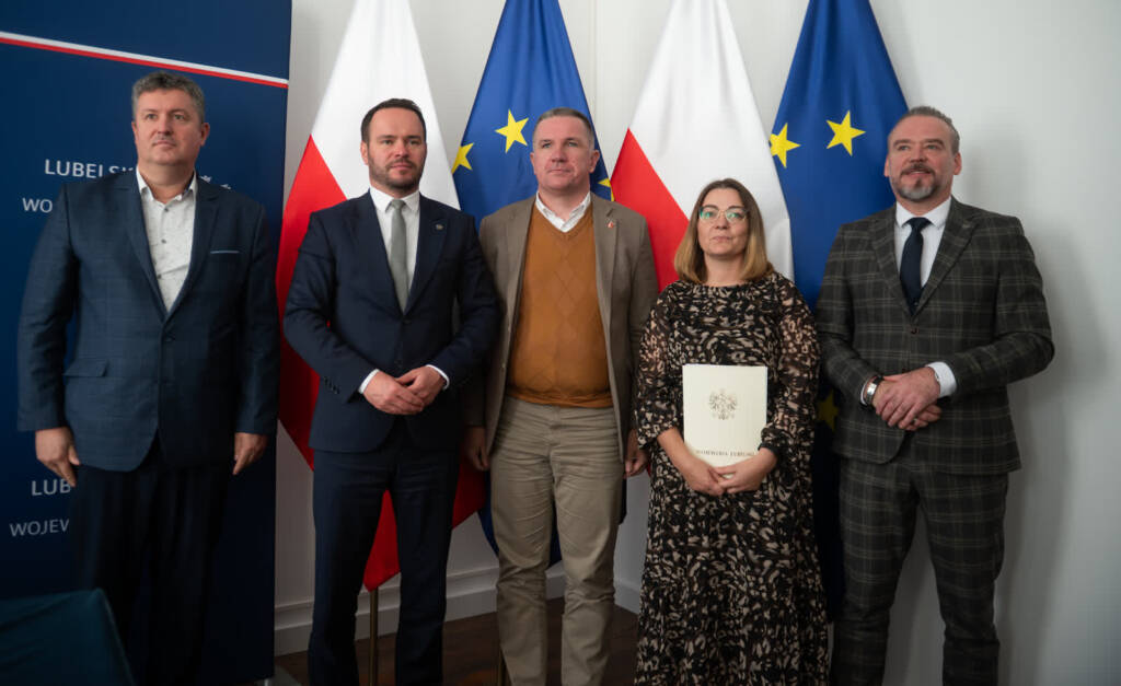 EAttachments9025719674d60c3a6edce8e0ca54f6b9351677a xl