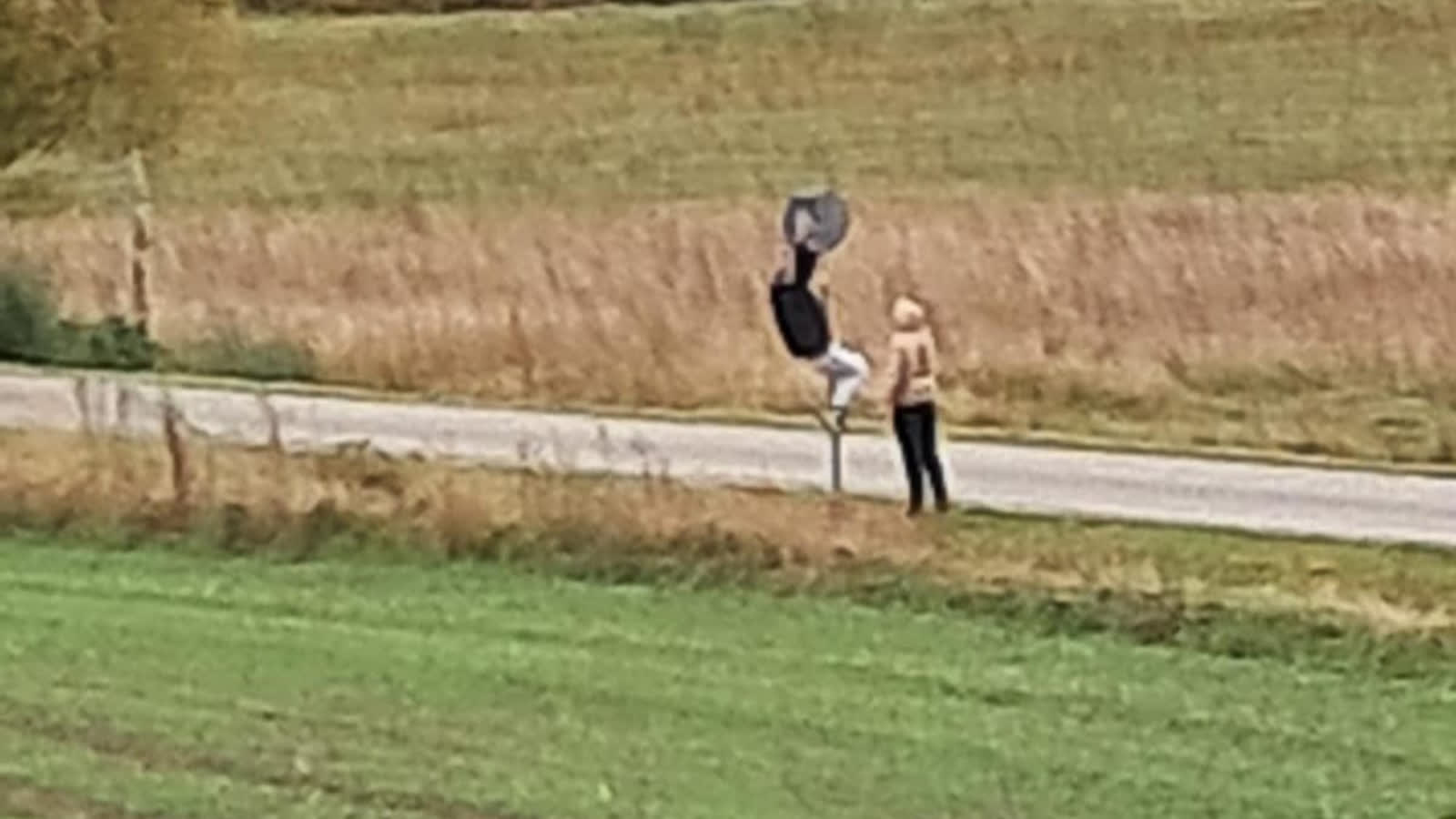 Kradzieże znaków drogowych na terenie gminy. Władze apelują [ZDJĘCIA]