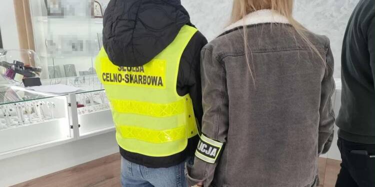 Zamiast markowej biżuterii – podróbki. Policja interweniowała w Lublinie 1 EAttachments902586479fa24d43ebc935c003e4a9dd45469da xl