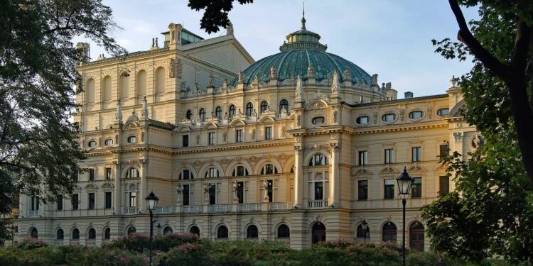 21.10.2025 Ekspresem przez historię 1 EAttachments9027316ebc9dc7af0b8781bdaf643393b28aa82 xl