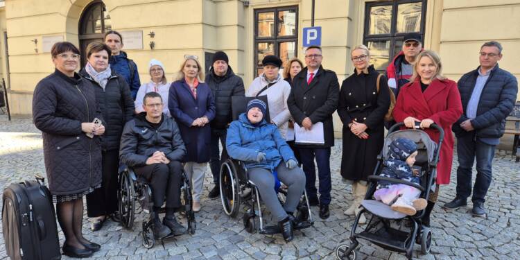 EAttachments9029039646425673dddee4bd647316924875911