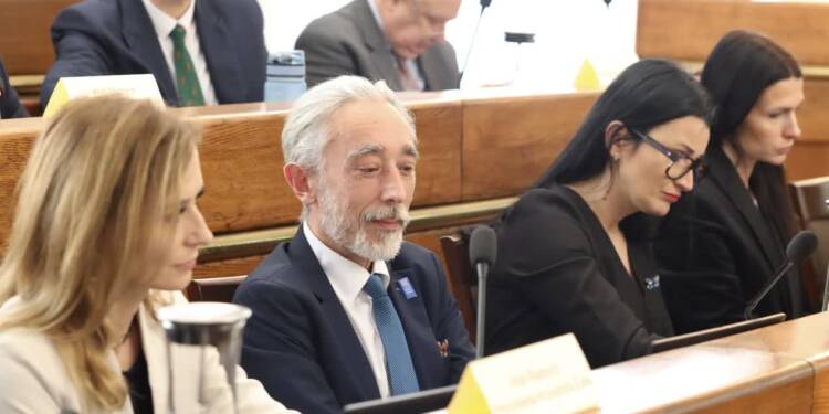 EAttachments9033693f24c88d7514d6cd46cd2153e15e74e1e xl