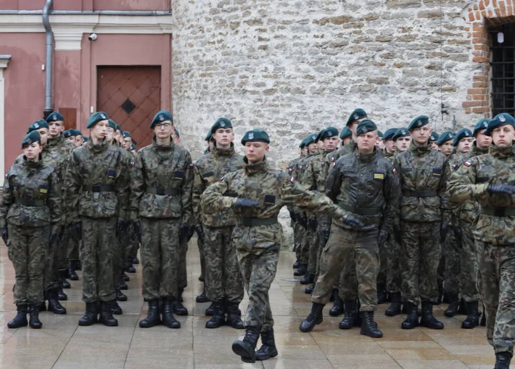 EAttachments9035238dd9e7295037b880dfb3060cd87595abe xl