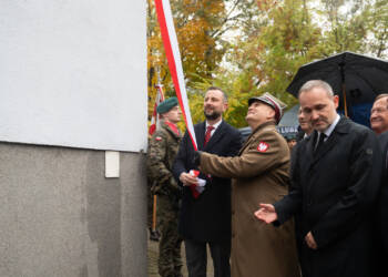 EAttachments9035318c6a4fed4563ee9c016d8d3171802c6ba xl