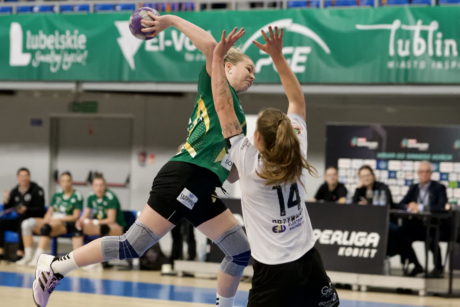 Piłkarki ręczne PGE MKS-u El-Volt Lublin pokonały Galiczankę Lwów 28:22 2 6K3D8778.jpeg