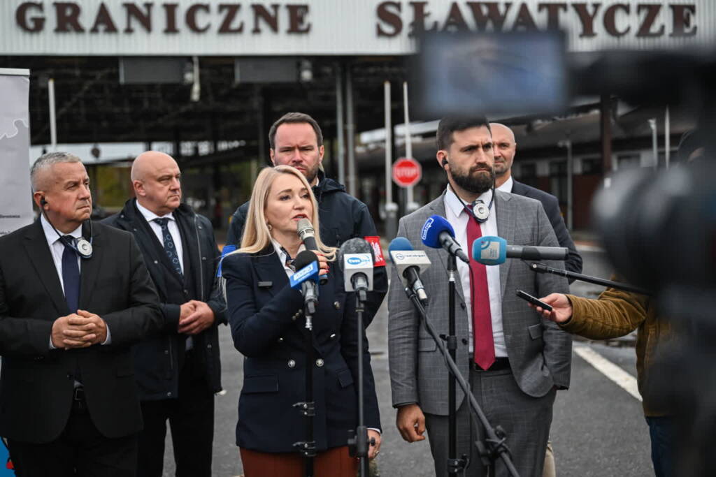 EAttachments9040482a9c8f6d7d6518ce514fc7af7cc076b13 xl