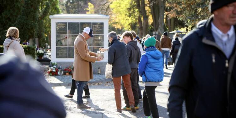 Kwesta na renowację zabytkowych nagrobków. Od piątku zbiórka na Lipowej 1 EAttachments90458728cbd3a84f958bf49416f1e8c58b9fb64 xl