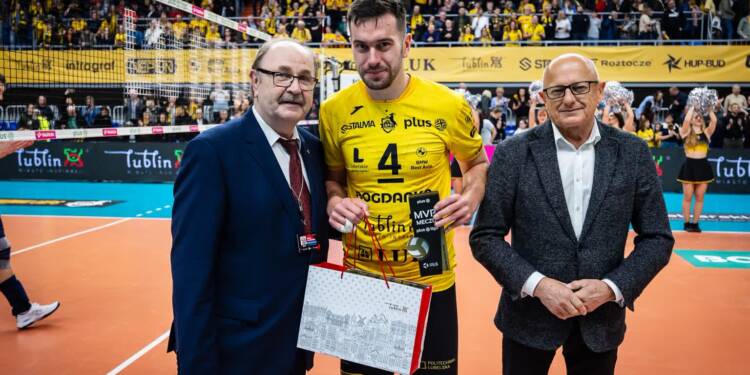 Komenda i Kazuma w siódemce kolejki 1 EAttachments9047804380205bffae472f73d4138028e9dd65a xl