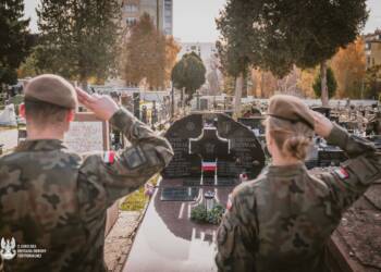 EAttachments904788761e7523e86a6b0cf8b10cc6307e261b7