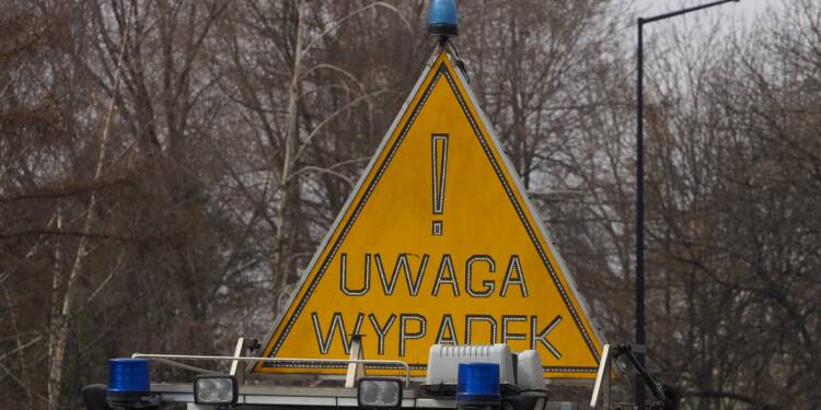 Potrącenie pieszego w powiecie zamojskim. Są utrudnienia 1 EAttachments53362830592015452c15a753eb46d73d04a4c98