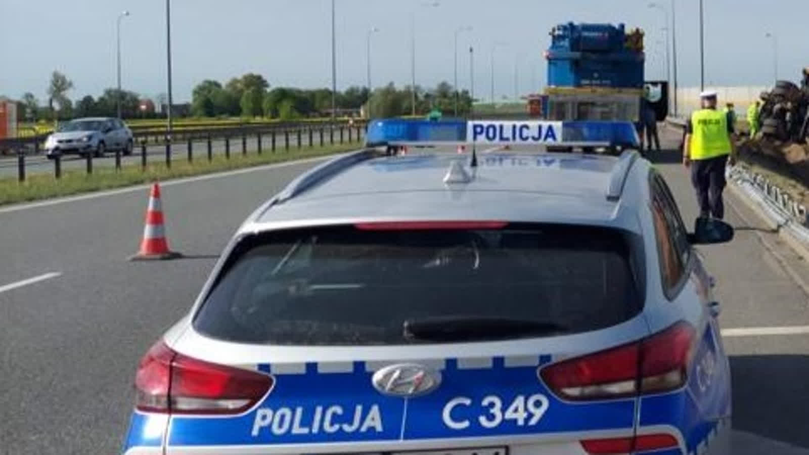 Wypadek na DK 63. Motocyklista ranny