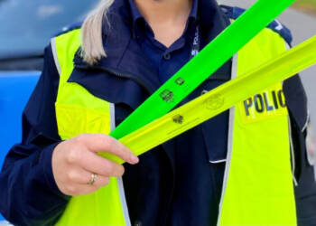 Warto je nosić także w mieście. Odblaski chronią przed wypadkami 9 EAttachments5773813da1e637919a610972d1635170961d6e7 xl