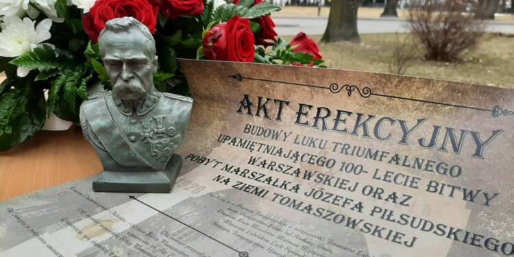 Brak nieprawidłowości przy realizacji łuku triumfalnego. Postępowanie umorzone 1 EAttachments5842763548f9f06eccd9ff9dcb10c573f3a0fbf