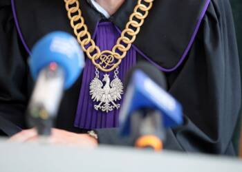 Prawomocny wyrok dla Karola M. 25 lat więzienia za zabójstwo komorniczki 2 2023-05-30T13:34:04:21 , Fot. Piotr Michalski
2023.05.30. LUBLIN . SAD REJONOWY LUBLIN ZACHOD . WYROK W SPRAWA KARNA O ZABICIE PSA .
FOT. PIOTR MICHALSKI *** Local Caption *** ZDJECIE POGLADOWE
SAD
LANCUCH
SALA ROZPRAW
BUDYNEK SADU
SKLAD ORZEKAJACY
KODEKS KARNY