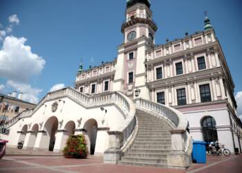 2023-07-15T12:03:24:17 ,  Fot. Piotr Michalski  2023.07.15. ZAMOSC . SPECER ULICAMI ZAMOSCIA . 
FOT. PIOTR MICHALSKI