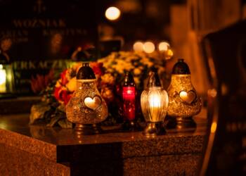 Wzmożony ruch w pobliżu cmentarzy. Policja apeluje: Zadbajmy o swoje bezpieczeństwo 7 EAttachments8314332015568d4edab3cc61e1a50f560ec99df