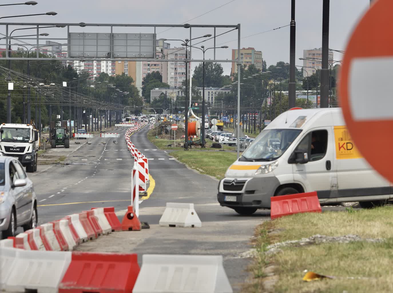 W tę ulicę na razie nie skręcisz. Utrudnienia dla kierowców