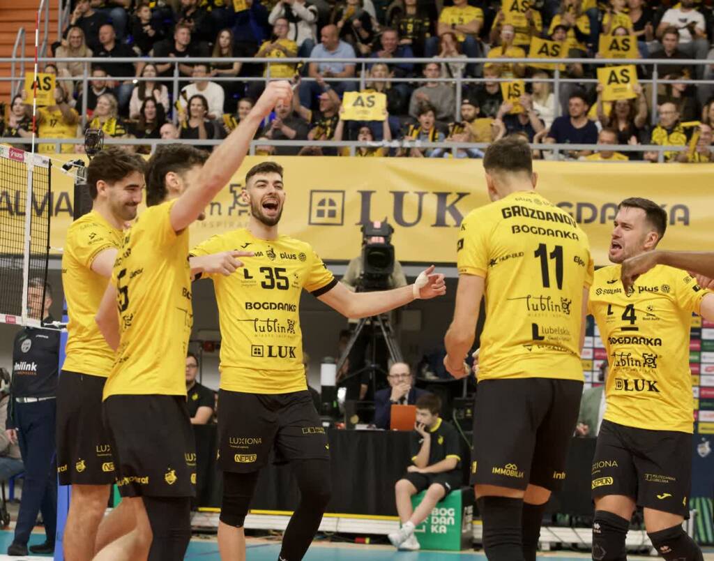 Pokazali sportową siłę! Pewne zwycięstwo lubelskich siatkarzy 1 EAttachments9038282f7a7db244608a1b8c568a17d4ca6ba12 xl 1