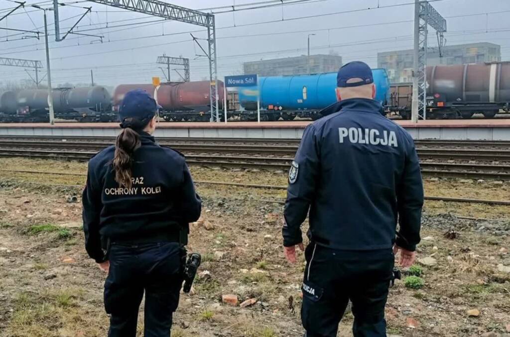Bezpieczeństwo przede wszystkim. Więcej patroli na terenach kolejowych 1 EAttachments9049962dc8e531c384b5d73414486cf82ff1248 xl