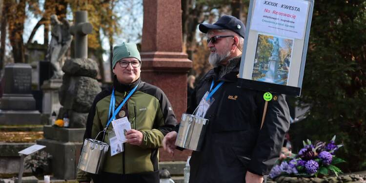 Kwesta na ratowanie zabytkowych nagrobków w cieniu rozczarowania. Mniej niż w poprzednich latach 1 EAttachments9050677a4a5a2600cf06dfd3d817697971c0767 xl 1