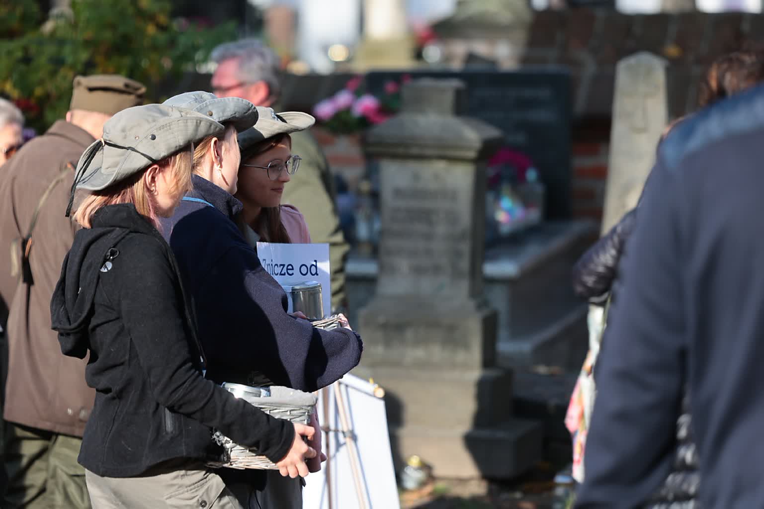 Znicze dla dobra harcerzy. Zbiórka na wyjazdy dla potrzebujących