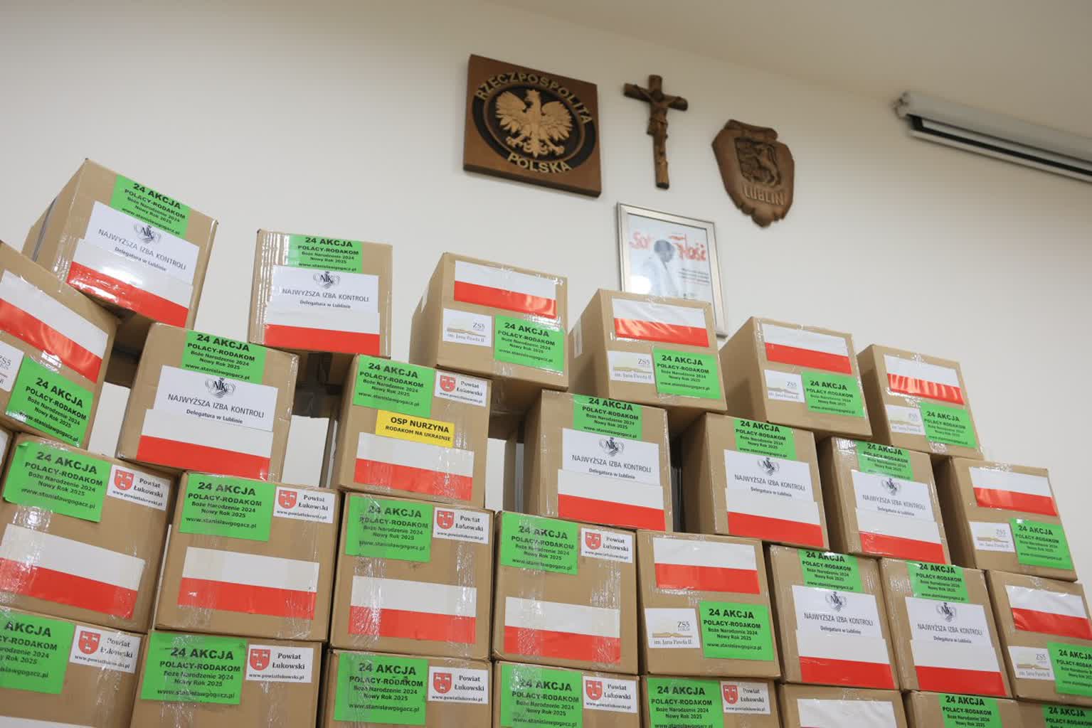 Słodycze, żywność, maskotki. Startuje zbiórka w ramach akcji „Polacy-Rodakom”