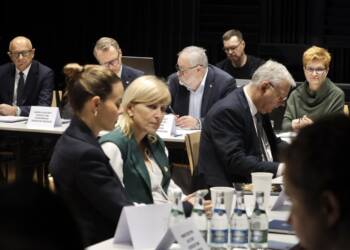 EAttachments9055365b4eff5ed77a70bef9e945bc10b75239e xl