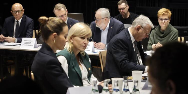 EAttachments9055365b4eff5ed77a70bef9e945bc10b75239e xl